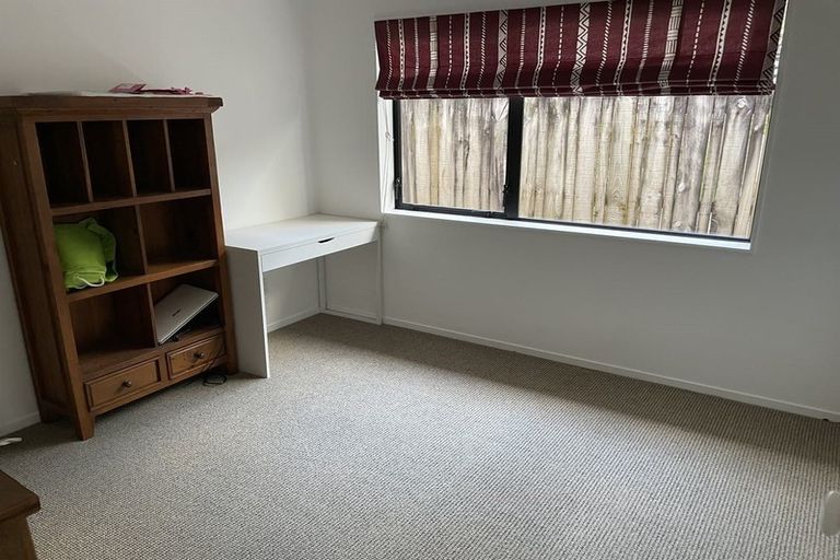 Photo of property in 142 Millhouse Drive, Northpark, Auckland, 2013