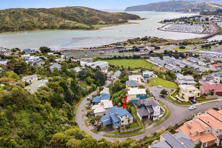 Photo of property in 9 Paremata Drive, Paremata, Porirua, 5024
