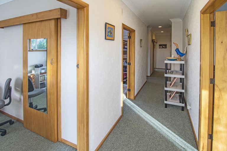 Photo of property in 31 Miro Street, Miramar, Wellington, 6022