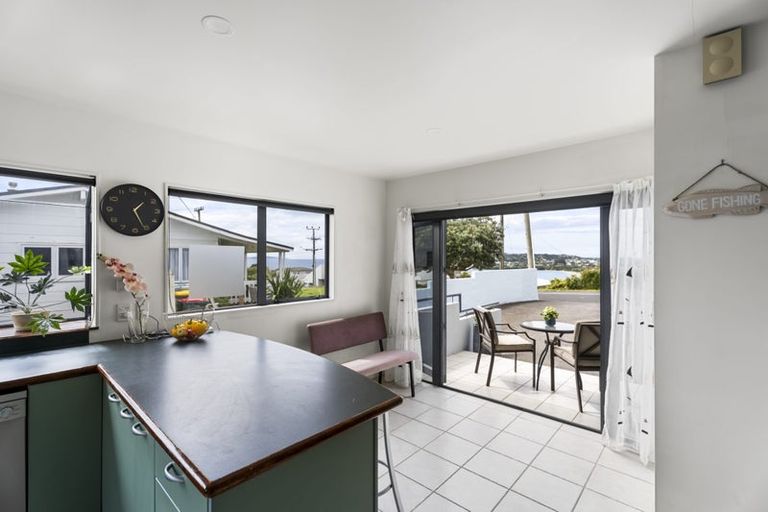 Photo of property in 62 Stanmore Bay Road, Stanmore Bay, Whangaparaoa, 0932