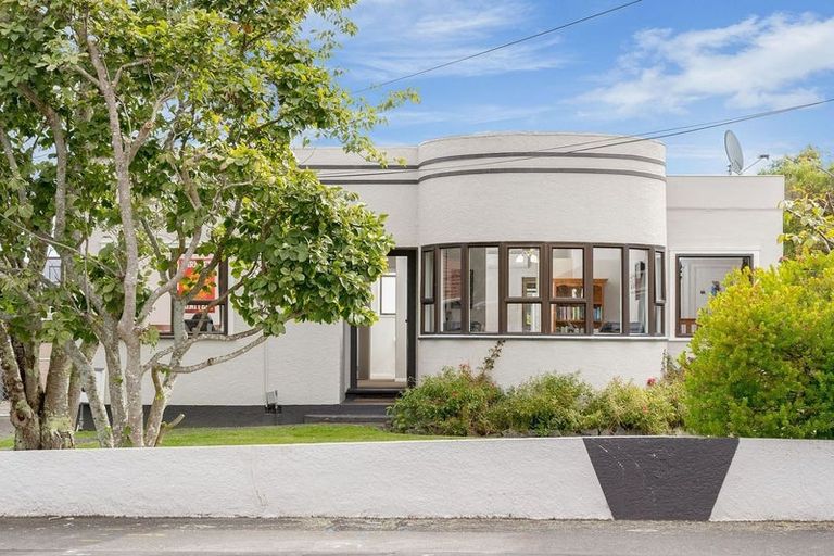 Photo of property in 5 Henry Street, Ebdentown, Upper Hutt, 5018