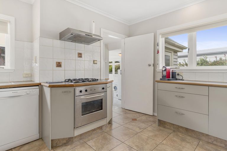 Photo of property in 49 Smiths Road, Matua, Tauranga, 3110