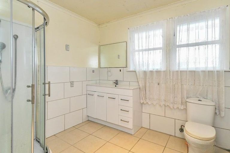 Photo of property in 10 Capstick Road, Otara, Auckland, 2023