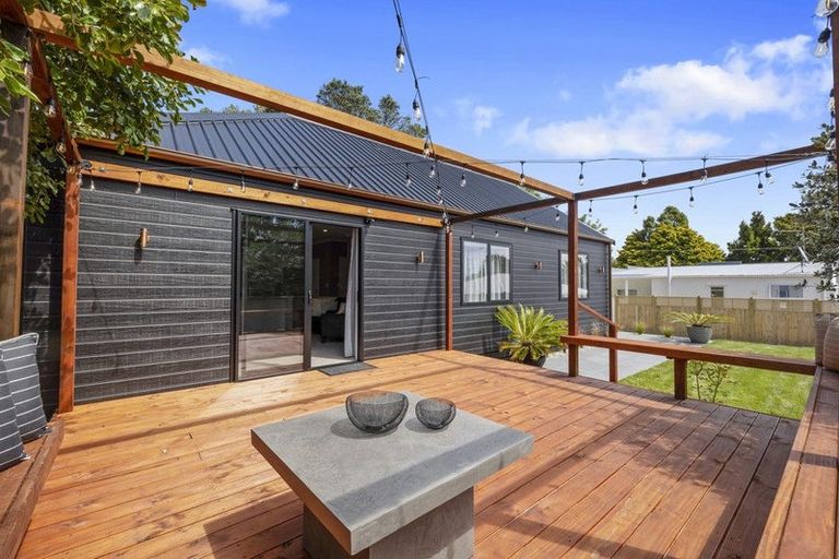 Photo of property in 47a Mangorei Road, Strandon, New Plymouth, 4312