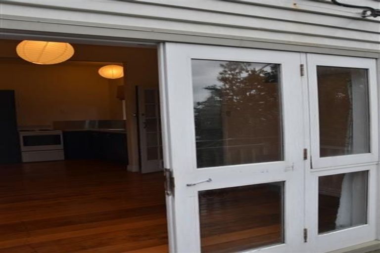 Photo of property in 108 Maida Vale Road, Roseneath, Wellington, 6011