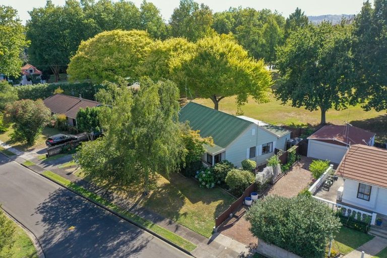 Photo of property in 4 Eliot Place, Leamington, Cambridge, 3432