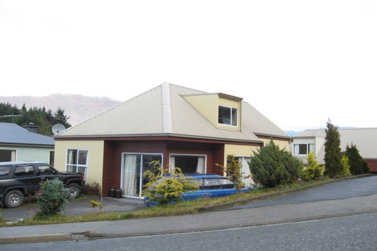 Photo of property in 4a Dart Place, Fernhill, Queenstown, 9300