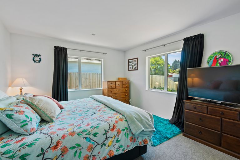 Photo of property in 32 Sinclair Street, New Brighton, Christchurch, 8083