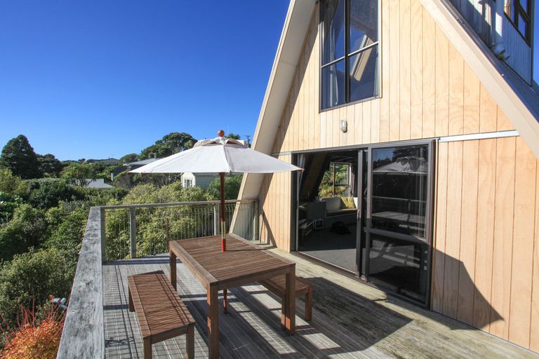 Photo of property in 18 Lily Street, Raglan, 3225