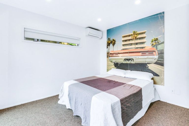 Photo of property in 51 St Michaels Avenue, Point Chevalier, Auckland, 1022