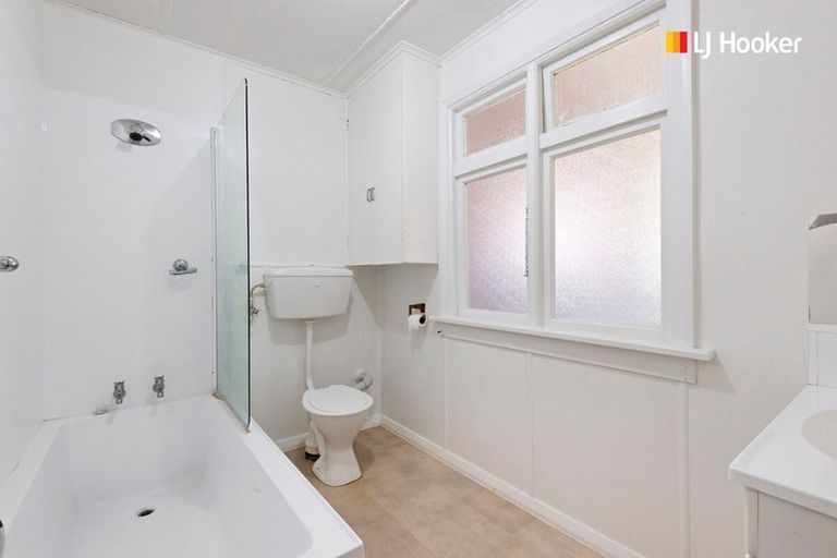 Photo of property in 18 Argyle Street, Mornington, Dunedin, 9011