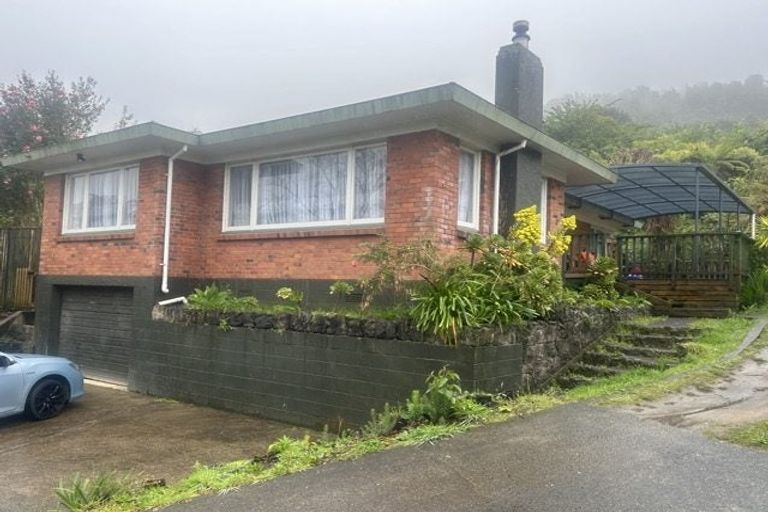 Photo of property in 6 Russell Crescent, Western Heights, Rotorua, 3015