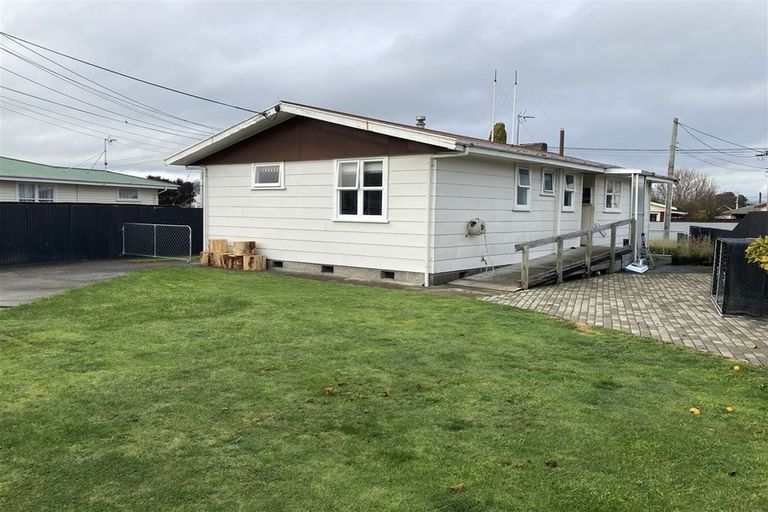 Photo of property in 19 Freyberg Street, Solway, Masterton, 5810