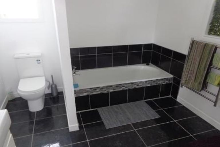 Photo of property in 1/29 Tahi Terrace, Glen Eden, Auckland, 0602