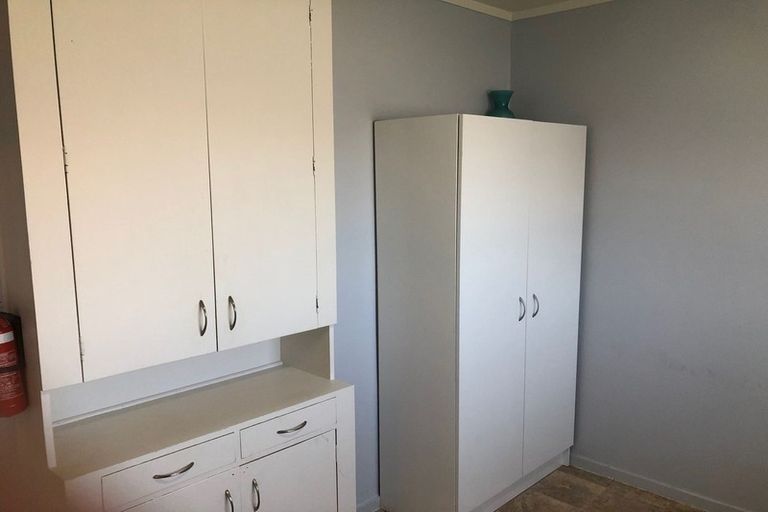 Photo of property in 1/11 Ballater Place, Highland Park, Auckland, 2010