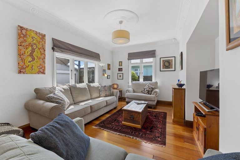 Photo of property in 38 Guy Avenue, Takaro, Palmerston North, 4410