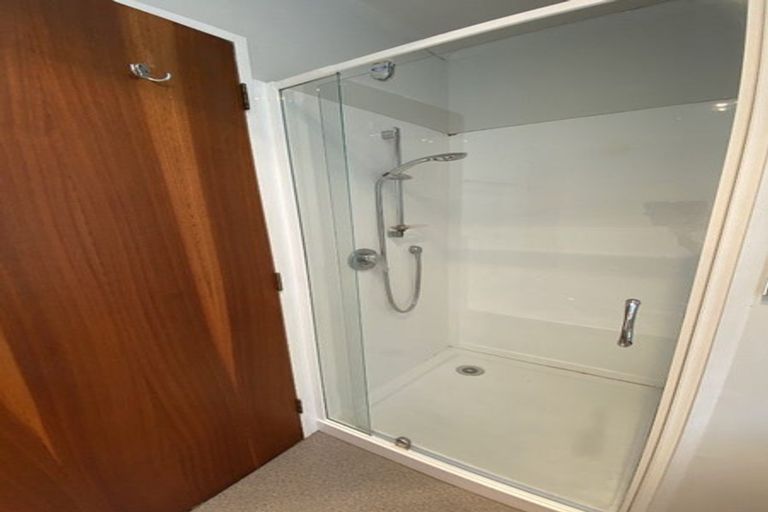 Photo of property in 30 Deller Grove, Silverstream, Upper Hutt, 5019