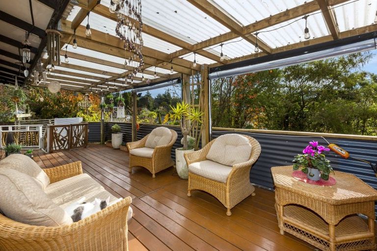 Photo of property in 33 Fraser Street, Wainuiomata, Lower Hutt, 5014