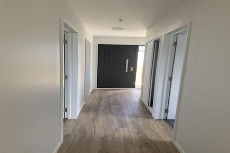 Photo of property in 395a Breezes Road, Aranui, Christchurch, 8061