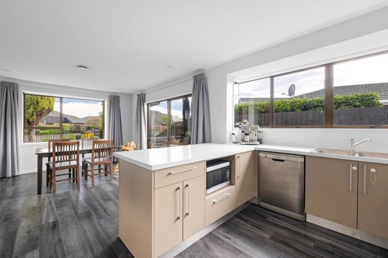 Photo of property in 25 Tivoli Place, Bishopdale, Christchurch, 8053