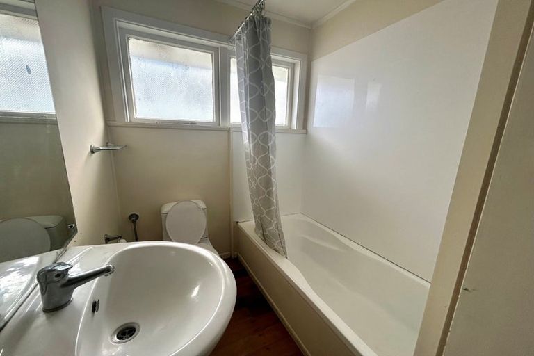 Photo of property in 37 Gordon Road, Western Heights, Rotorua, 3015