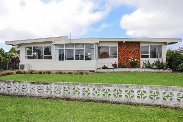 Photo of property in 3 Laurent Place, Greenmeadows, Napier, 4112
