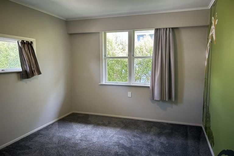 Photo of property in 16 Alfredton Road, Eketahuna, 4900