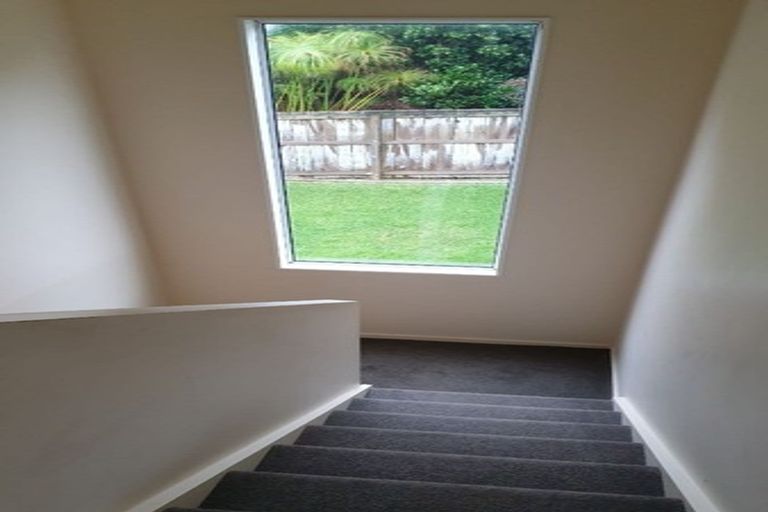 Photo of property in 41 Esther Place, Red Beach, 0932