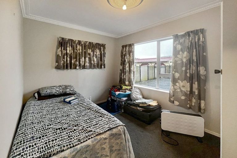 Photo of property in 86 Benmore Avenue, Cloverlea, Palmerston North, 4412