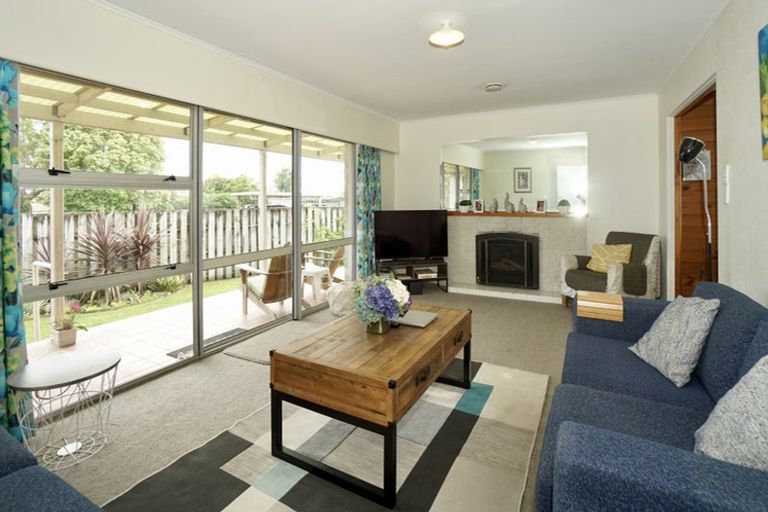 Photo of property in 11 Valley Road, Te Puke, 3119