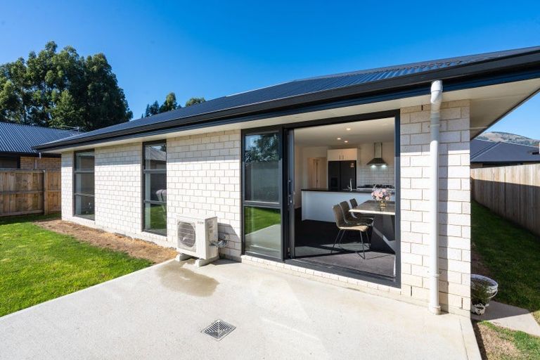 Photo of property in 100 Hagart-alexander Drive, Mosgiel, 9024