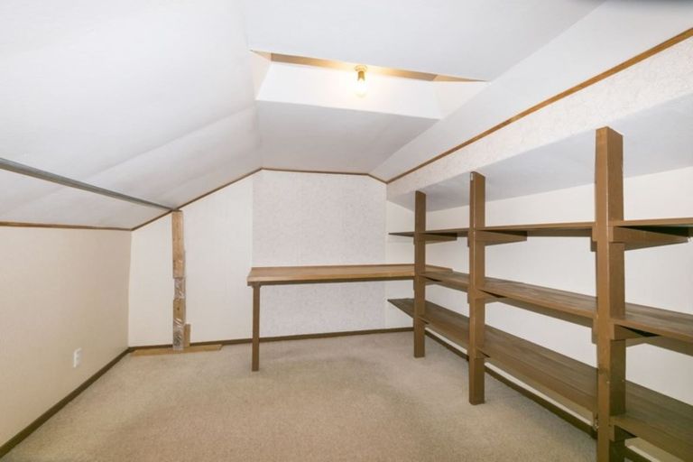 Photo of property in 7 Guadeloupe Crescent, Grenada Village, Wellington, 6037