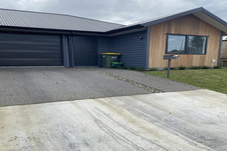 Photo of property in 3/18 Fuchsia Avenue, Pukete, Hamilton, 3200