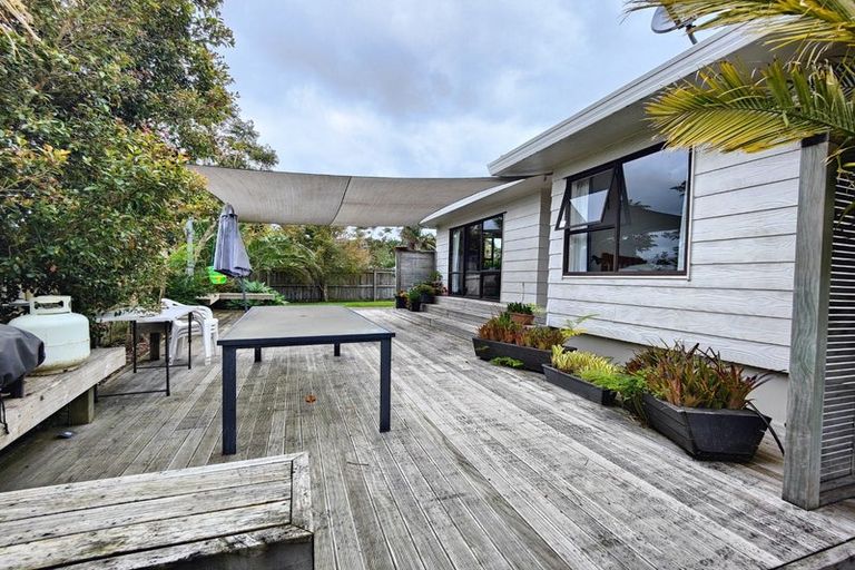 Photo of property in 103 Aviemore Drive, Highland Park, Auckland, 2010