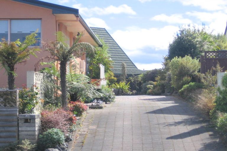 Photo of property in 20 Hammersmith Street, Richmond Heights, Taupo, 3330