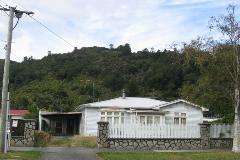 Photo of property in 63 Wilford Street, Wallaceville, Upper Hutt, 5018