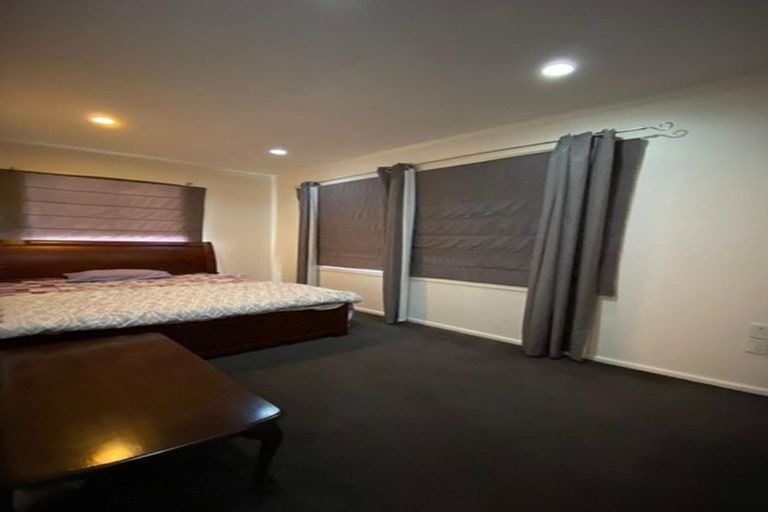 Photo of property in 33 Birdwood Avenue, Papatoetoe, Auckland, 2025