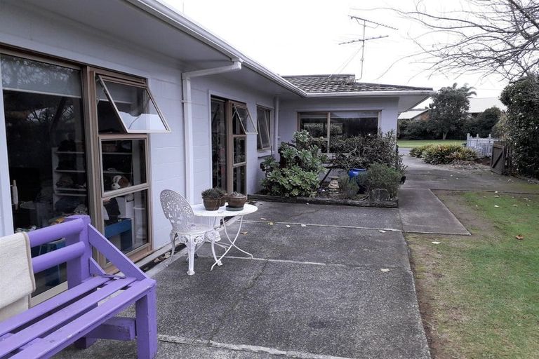 Photo of property in 73 Paerata Road, Pukekohe, 2120