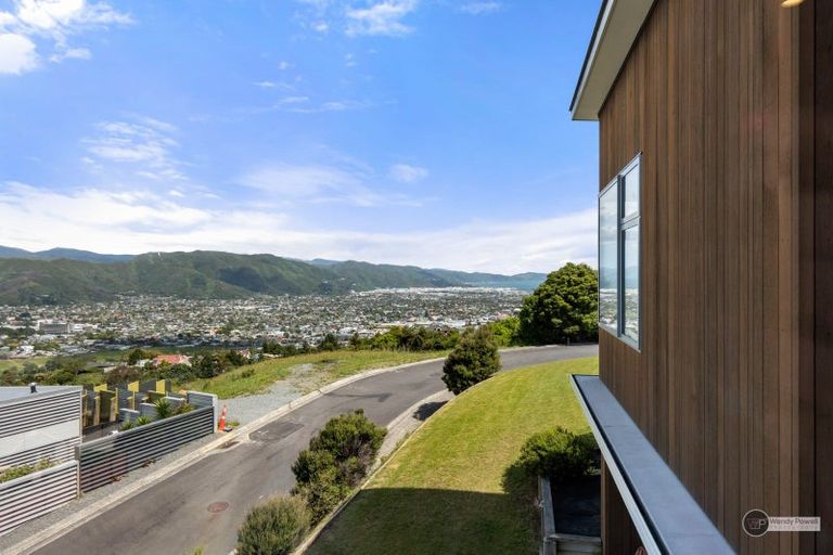 Photo of property in 6 Winifred Way, Belmont, Lower Hutt, 5010