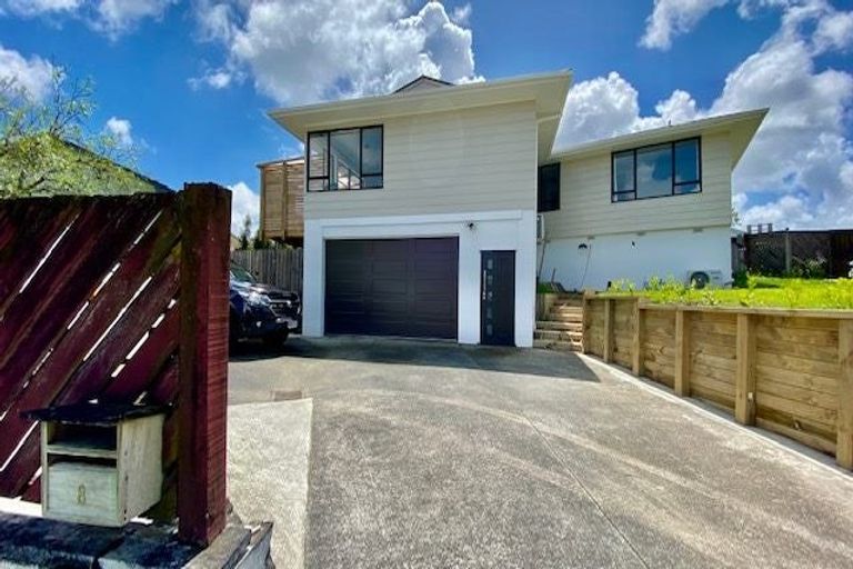 Photo of property in 8 West Harbour Drive, West Harbour, Auckland, 0618