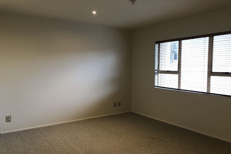 Photo of property in Knightsbridge Apartments, 5a Boardman Lane, Auckland Central, Auckland, 1010