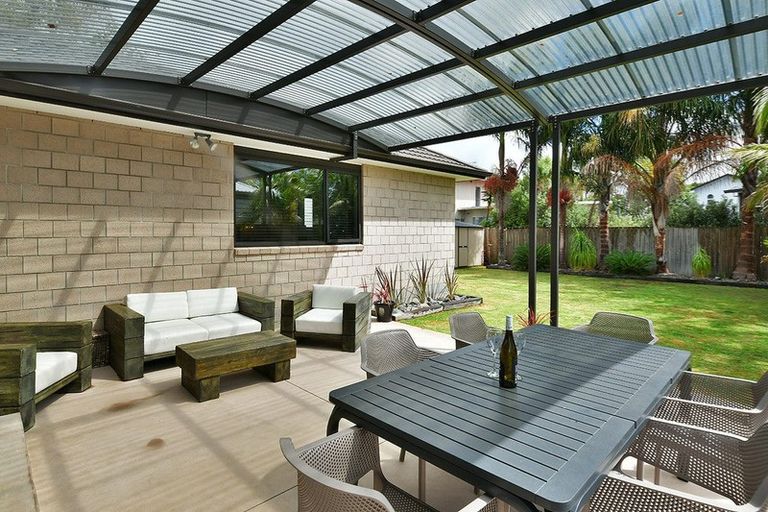 Photo of property in 27 The Circle, Manly, Whangaparaoa, 0930