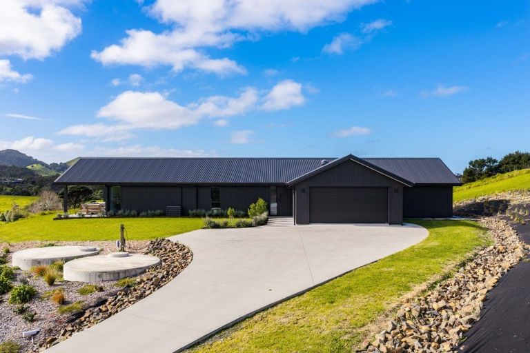 Photo of property in 10 Lakeview Lane, Mangawhai, 0573