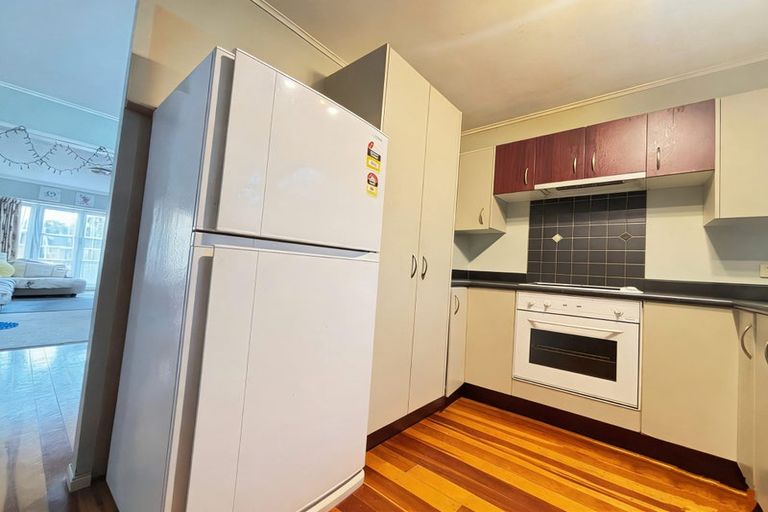 Photo of property in 26 Rotoiti Avenue, Pakuranga Heights, Auckland, 2010