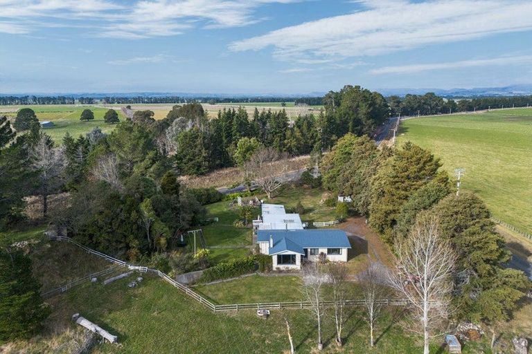 Photo of property in 10 Tukituki Road, Ashley Clinton, Takapau, 4286