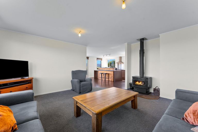Photo of property in 301 Ranganui Road, Kaiwaka, 0573