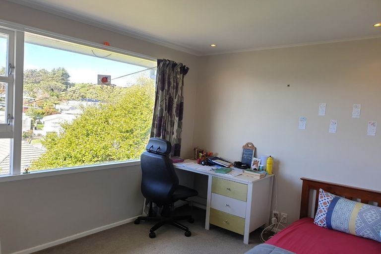 Photo of property in 8 Arapiko Street, Johnsonville, Wellington, 6037