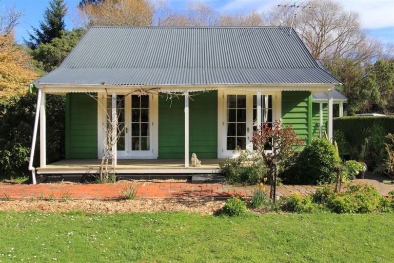 Photo of property in 6676 Christchurch Akaroa Road, Takamatua, Akaroa, 7581