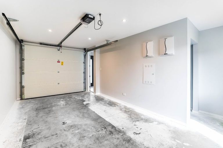 Photo of property in 9/17 Parker Avenue, New Lynn, Auckland, 0600