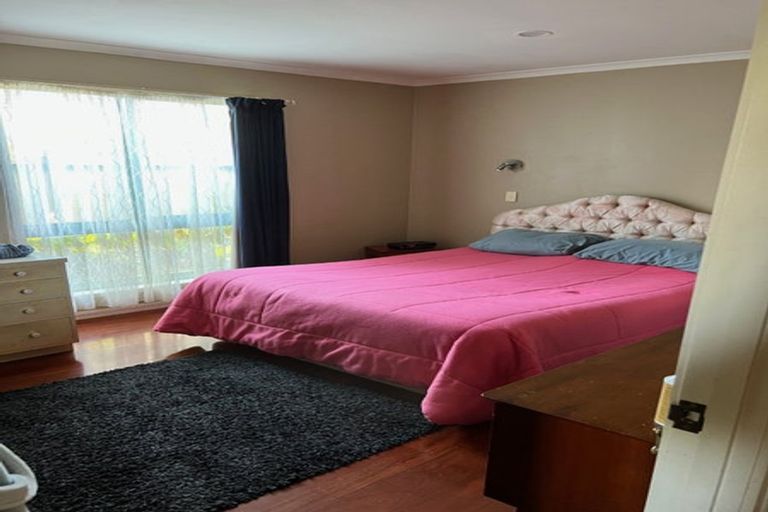 Photo of property in 16 Oakleigh Avenue, Takanini, 2112